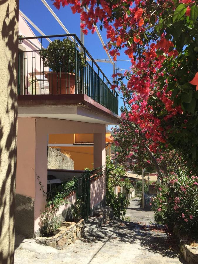La Casa Del Borgo Cavallaro ガッジ エクステリア 写真