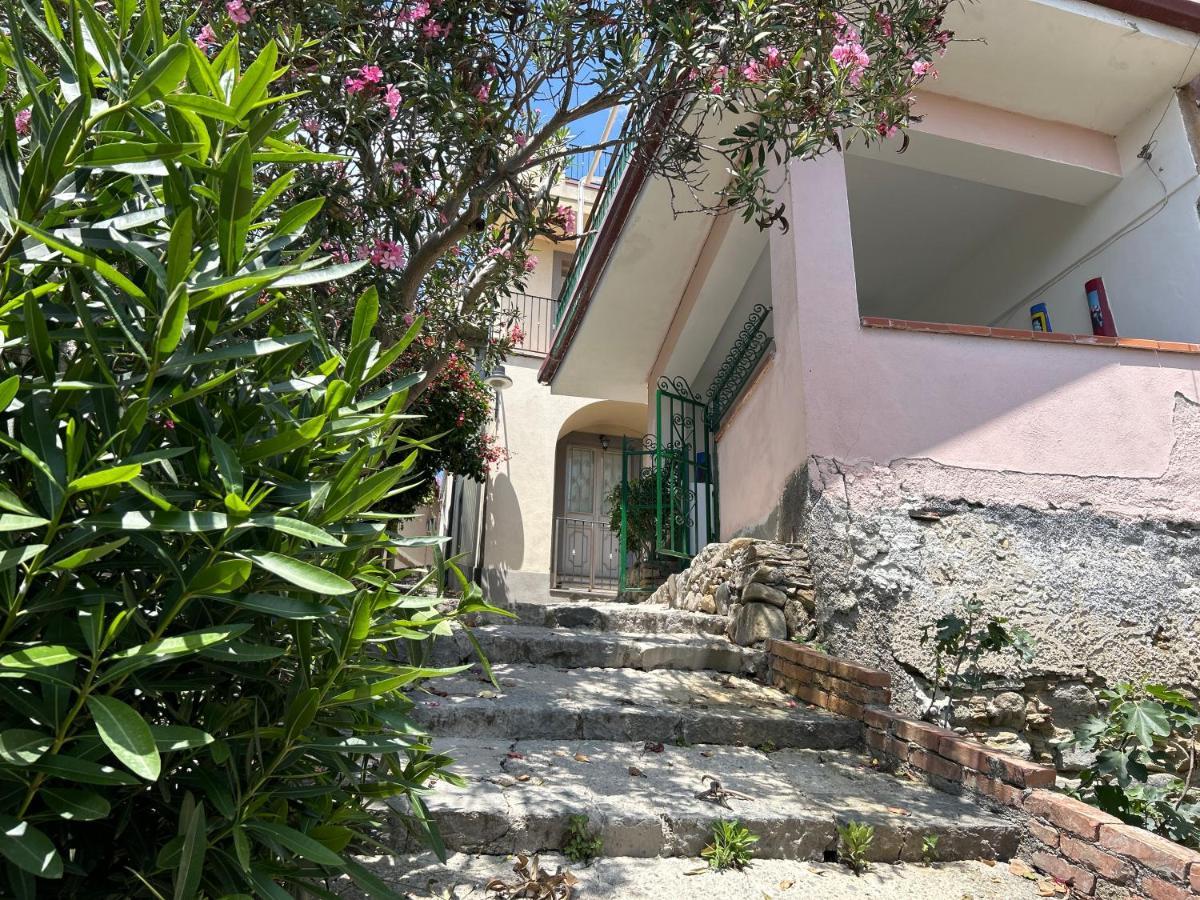 La Casa Del Borgo Cavallaro ガッジ エクステリア 写真